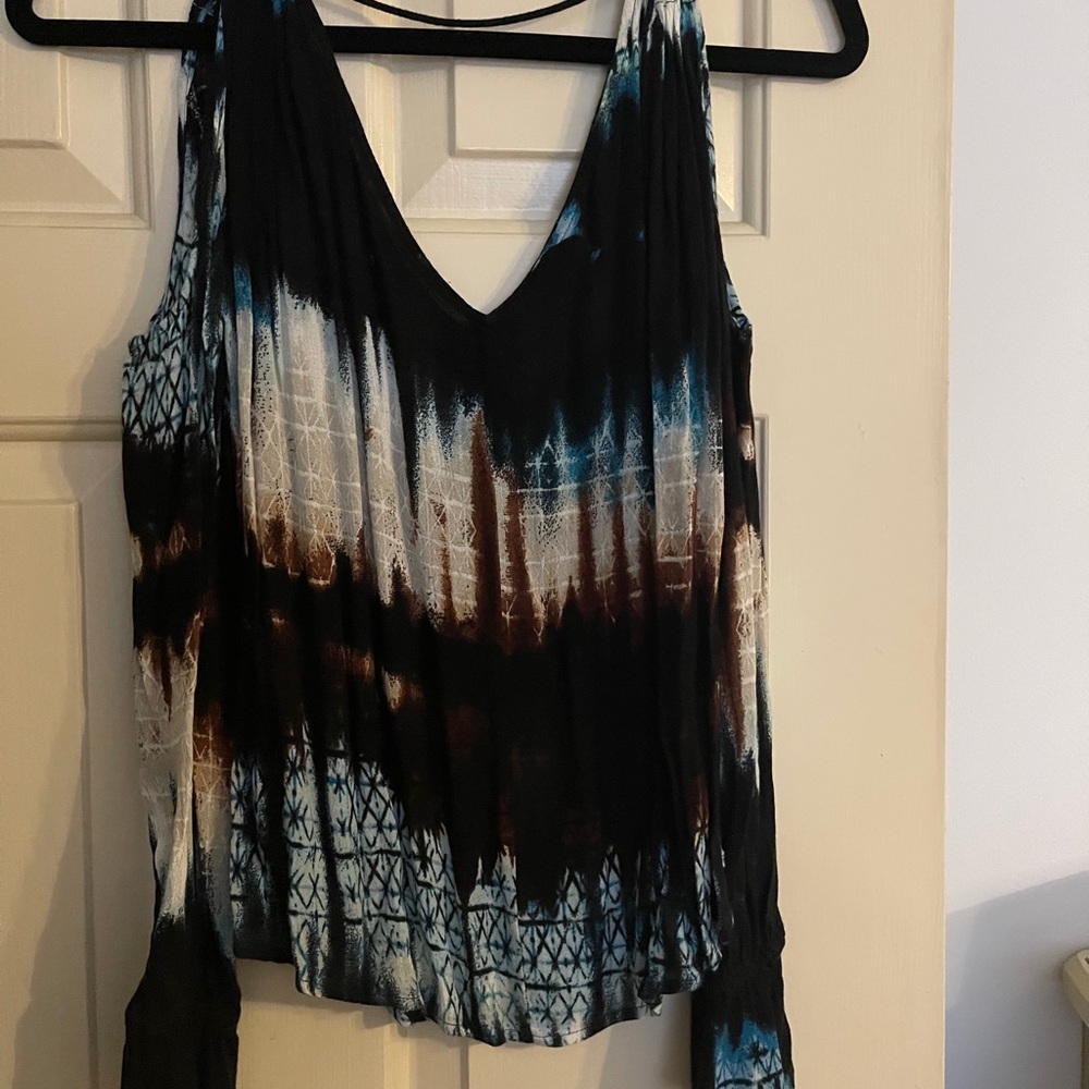 Jessica Simpson Cold Shoulder Top